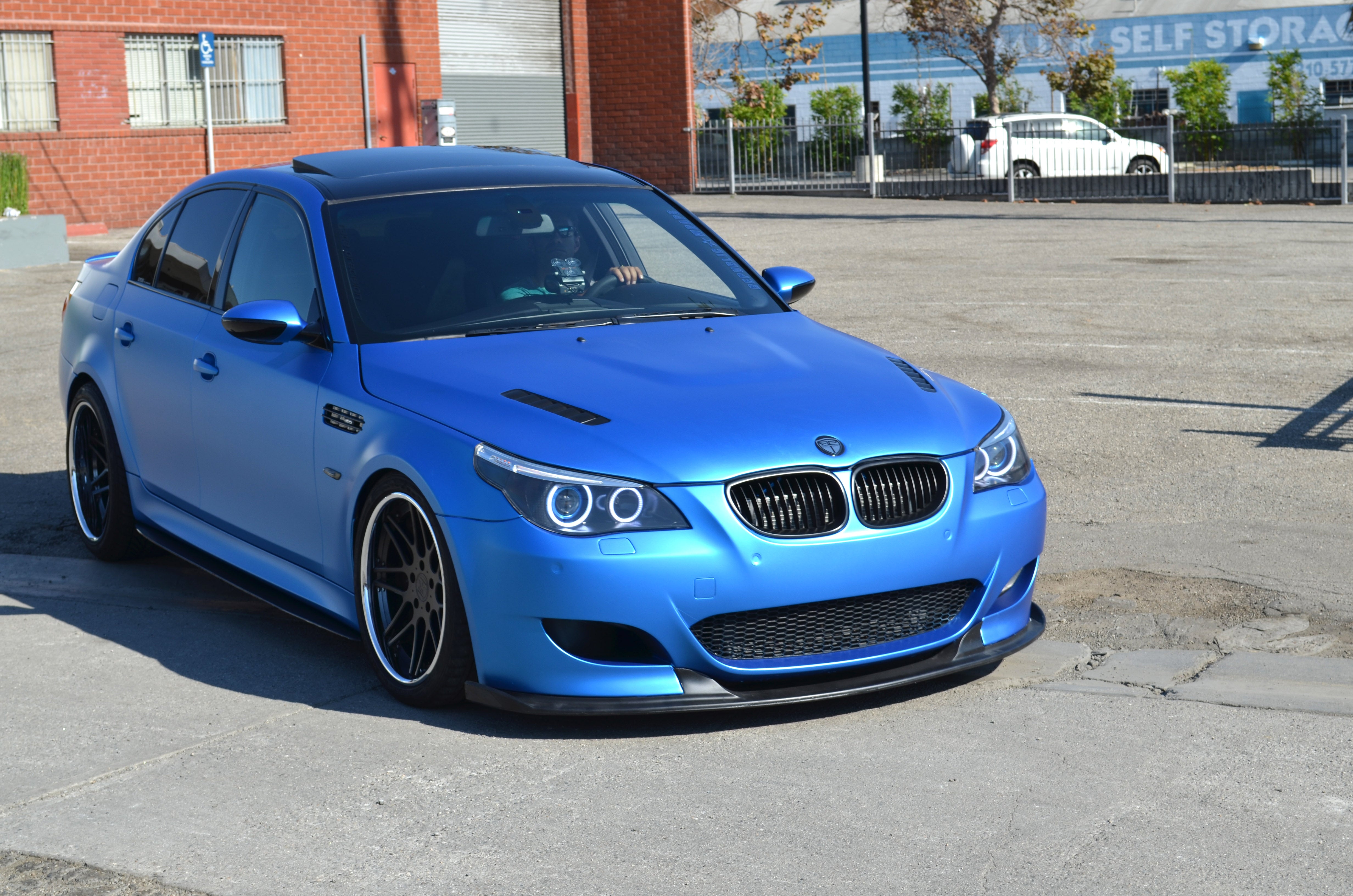 Синяя бмв м5. БМВ m5 f60. БМВ м5 е60. БМВ м5 e60. BMW m5 e60 Blue.